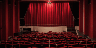 İBB, 27 Mart Dünya Tiyatro Günü'nde 26 mekanda 26 oyun sahneleyecek