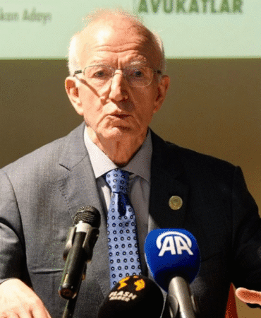 İBB Davası çıkışında Kaboğlu’ndan açıklama Tutukluların özgürlüğüne kavuşacağına inanıyorum