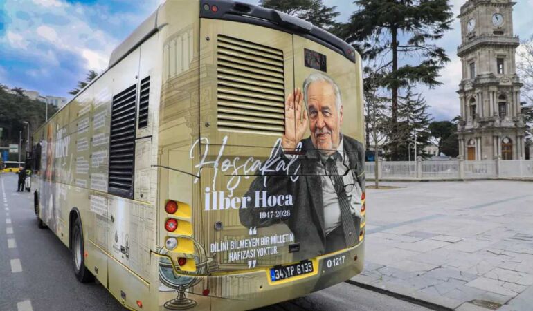 İETT, İlber Ortaylı için özel saygı otobüsü hazırladı