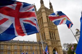 İngiltere, güvenlik gerekçesiyle Lübnan’daki bazı diplomatlarını çekti