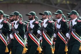 İran Devrim Muhafızları Ordusu 'Tarihteki en yıkıcı taarruz operasyonu başlatılacak'