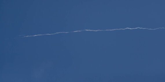 İsrail ordusu, İran’dan füze saldırısı tespit edildiğini duyurdu