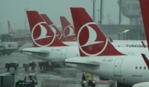 İstanbul’da hava trafiği felç Sefer iptalleri peş peşe geldi!