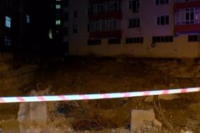 İstanbul'da17 dairelik bina tahliye edildi, mühürlendi!