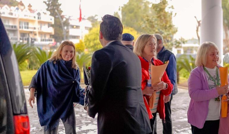 Marmaris’te sezon İngiliz turistlerle açıldı Rezervasyonlar arttı