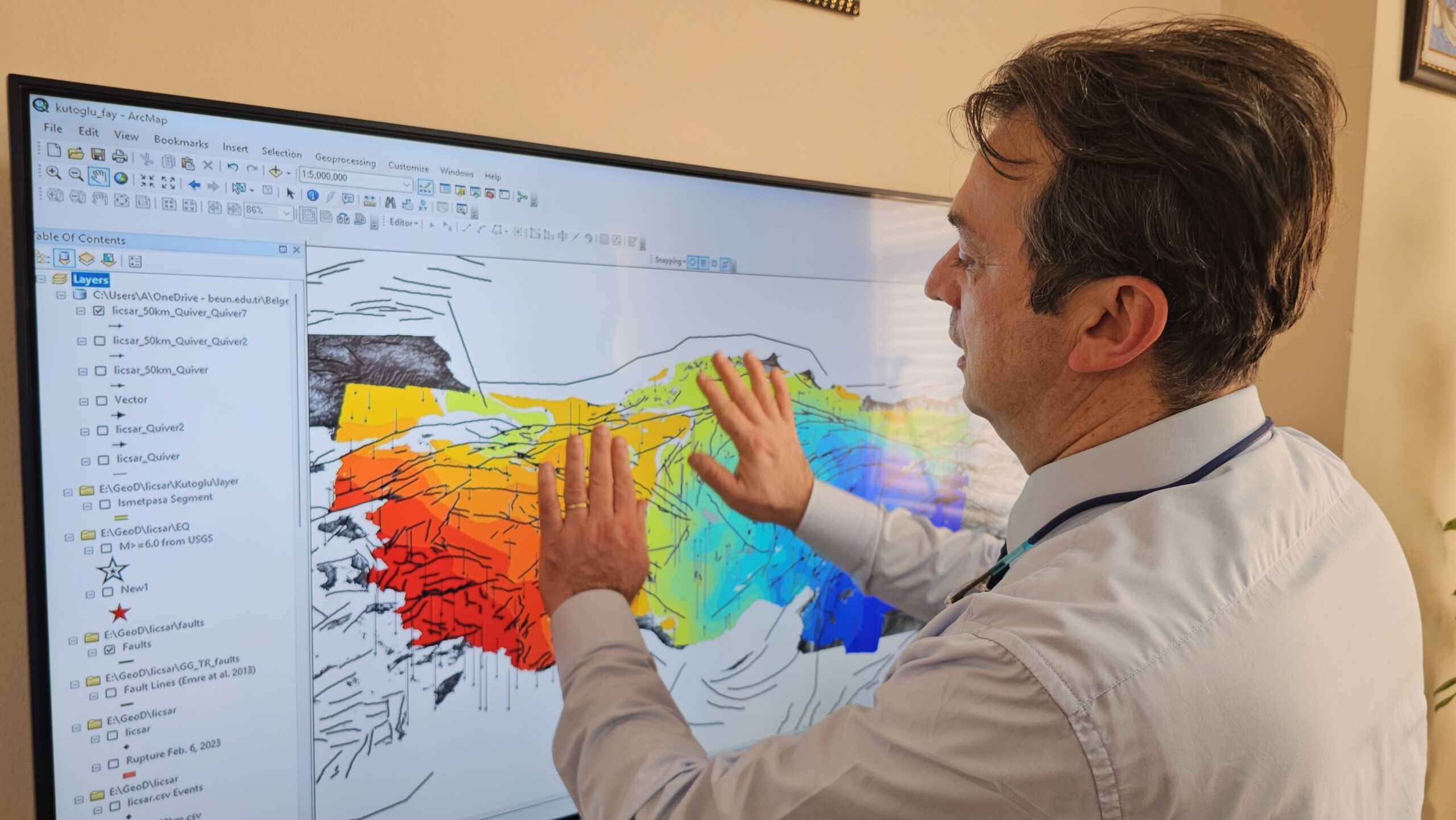 Prof. Dr. Kutoğlu'nun ‘Anadolu’yu ikiye ayırabilecek gerin
