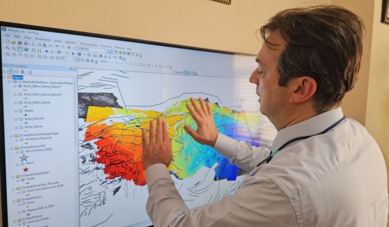 Prof. Dr. Kutoğlu'nun ‘Anadolu’yu ikiye ayırabilecek gerin