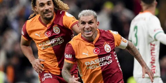 Süper Lig’de puan farkı 4’e çıktı: Galatasaray’dan Fenerbahçe maçı sonrası dikkat çeken paylaşım