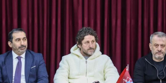 Trabzonspor’dan Ernest Muçi ve Andre Onana için açıklama