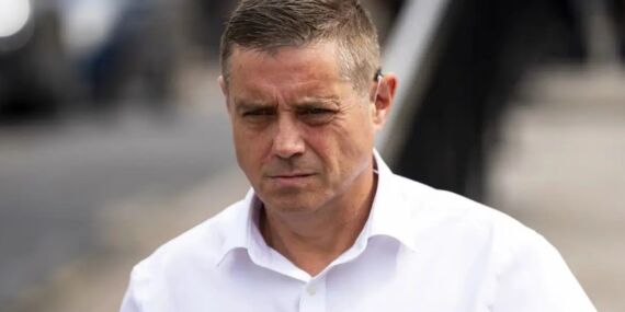 Ünlü oyuncu John Alford hapishanede yaşamını yitirdi