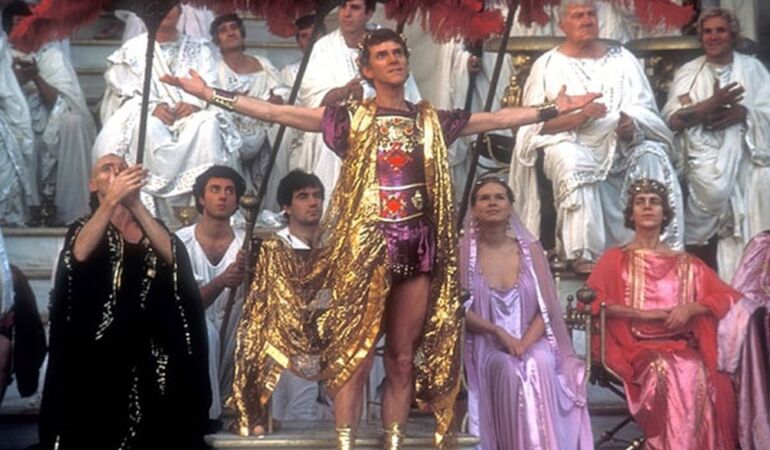 Atını bakan yaptı, senatörleri köle: Kimdir bu Caligula?