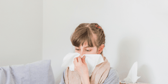 Uzmanlardan uyarı: Çocuklarda koyu burun akıntısı sinyal olabilir