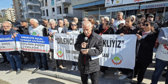 Emeklilerden iktidara sert tepki: ‘Emeklinin yüzü gülmeden bu ülkeye bayram gelmez’