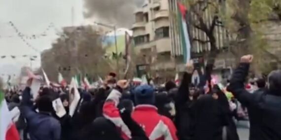 İsrail’in tehdidinin ardından: İran’da miting alanında patlama!