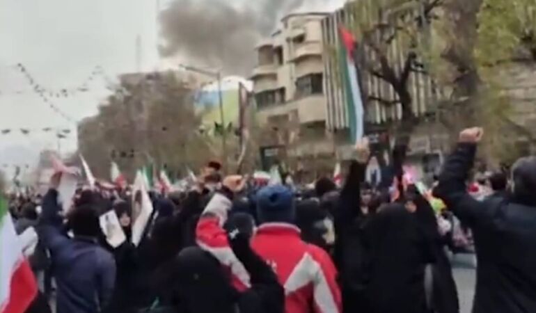 İsrail’in tehdidinin ardından: İran’da miting alanında patlama!