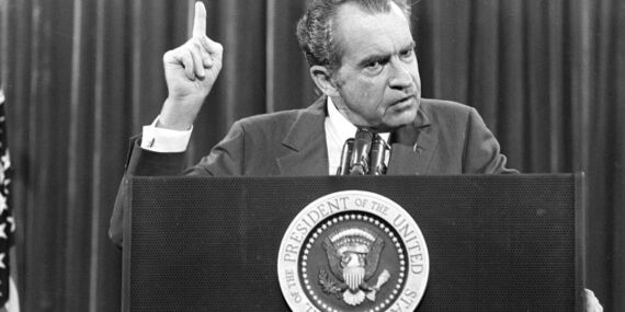 Kendi kendini yok eden bir deha: Richard Milhous Nixon