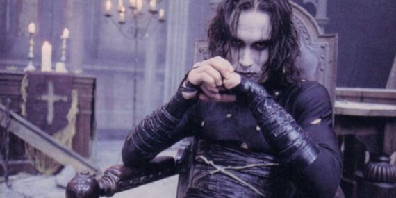 Kendi ölümünü oynayan adam: Brandon Lee
