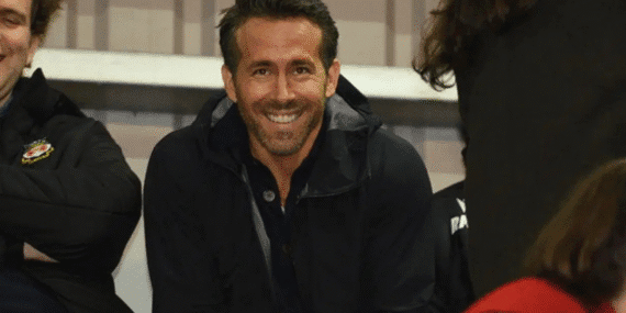 Ünlü aktör Ryan Reynolds, futbol yorumculuğu ile gündemde