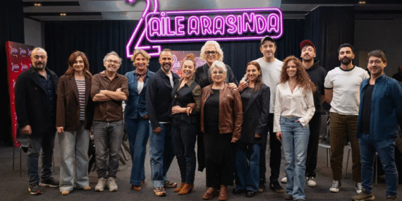 ‘2 Aile Arasında’ filmi için hazırlıklar başladı: Oyuncular okuma provasında ilk kez bir arada