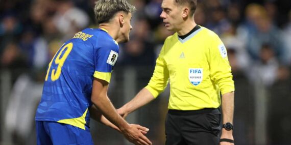 2026 FIFA Dünya Kupası’nda görev yapacak hakemler açıklandı