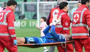 ABD'li milli kalecinin maçta boynu kırıldı!