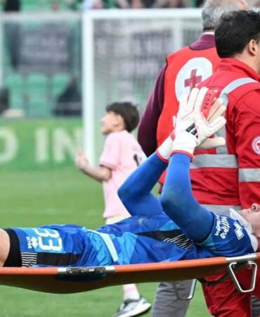 ABD'li milli kalecinin maçta boynu kırıldı!