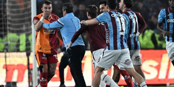 Trabzonspor’dan Abdülkerim Bardakcı açıklaması: ‘Sözlü sataşmada bulunmuştur’