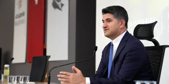 Ataşehir Belediyesi’ne operasyon: Başkan Onursal Adıgüzel hakkında tutuklama kararı!