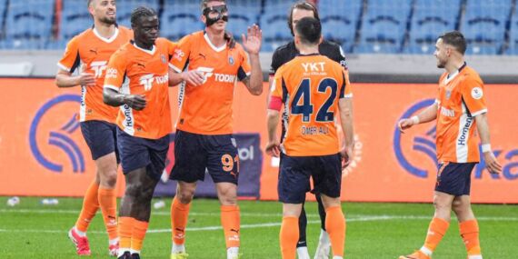 Başakşehir sahasında 3 puanı üç golle aldı!