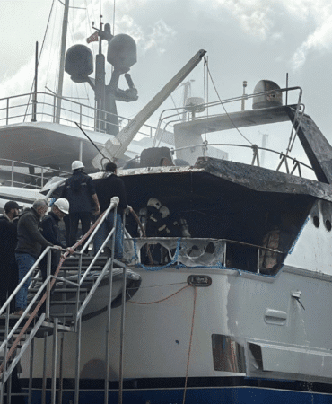 Bodrum tersanesinde yangın Eski kulüp başkanının motoryatı küle dönd