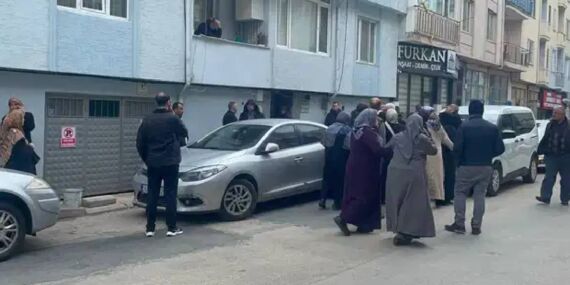 Bursa’da kadın cinayeti: Evinde boğazı kesilmiş halde bulundu