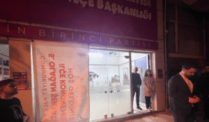 CHP Şehzadeler İlçe Başkanlığına saldırı Soruşturma başlatıldı