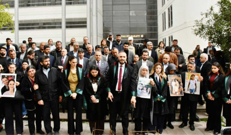 Depremde yıkılan Rönesans Rezidans için hukuk mücadelesi Adalet, 'olası kast'la gelmeli (1)