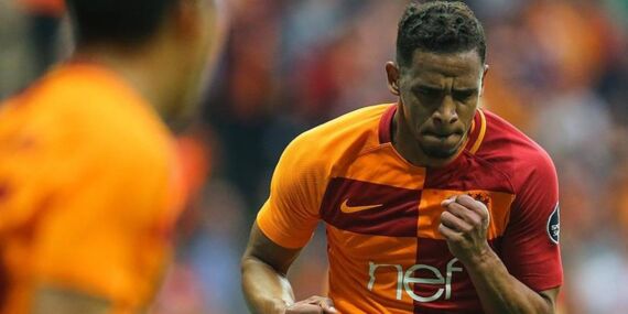 Galatasaraylı eski yıldız Fernando futbola veda etti!