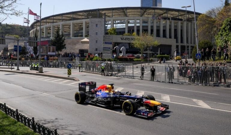 Formula 1 Türkiye’ye geri döndü Önümüzdeki 5 yıl takvimde olacak