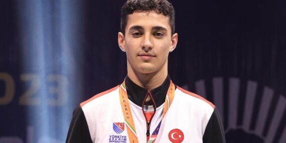 Milli eskrimci Furkan Yaman’dan Brezilya’da altın madalya!