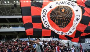 Gençlerbirliği taraftarından maden işçilerine destek