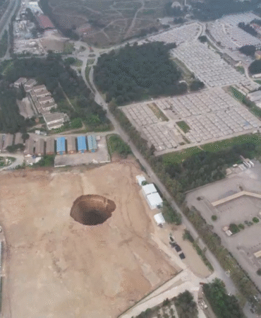 Hatay’da dev obruk tehlikesi Derinlik 9 gün içinde 60 metreyi buldu