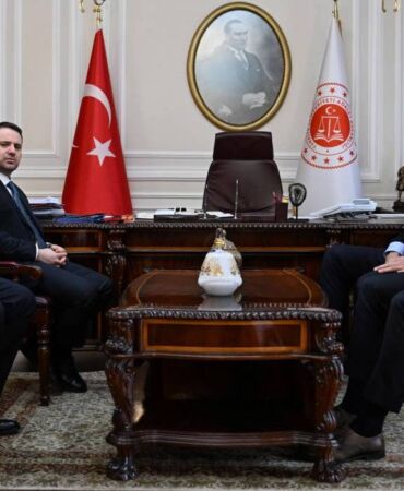 Hidayet Türkoğlu'ndan Akın Gürlek ve Mustafa Çiftçi'ye ziyaret