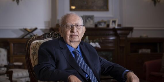 Eski TBMM Başkanı Hüsamettin Cindoruk hayatını kaybetti