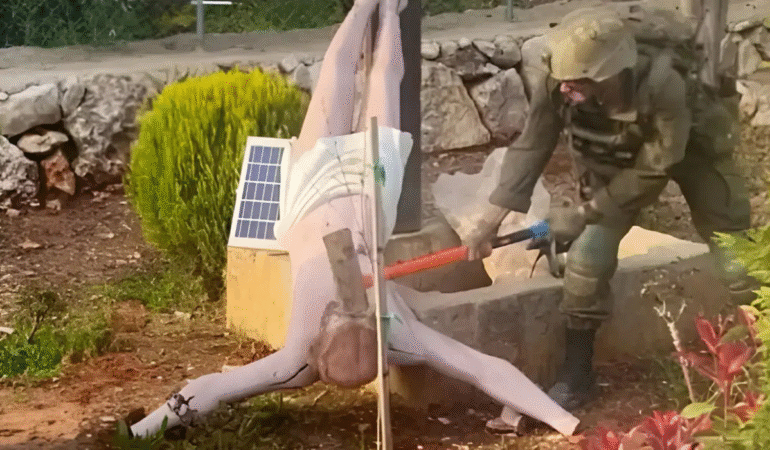 İsrail askerinin İsa heykelini kırdığı görüntüler öfke yarattı