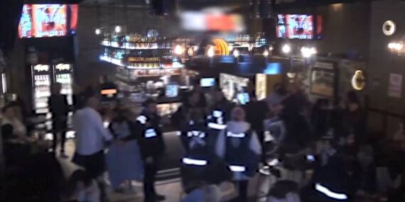 Kadıköy’de eğlence mekanlarına operasyon: İşletme sahipleri de aralarında 100’den fazla gözaltı