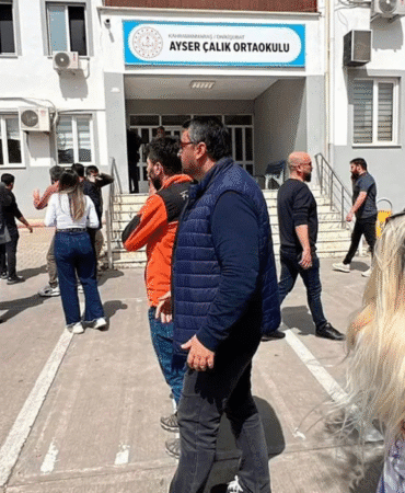 Kahramanmaraş'ta okulda silahlı saldırı 1 öğretmen 3 öğrenci hayatını kaybetti