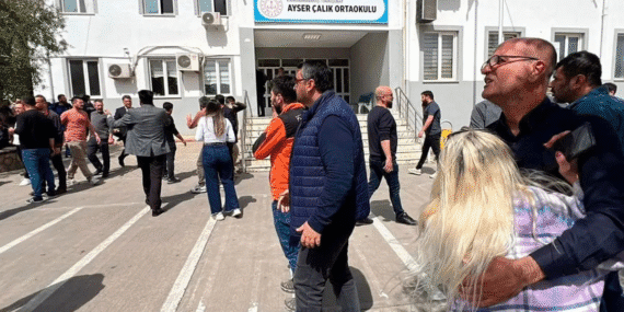 Kahramanmaraş’ta okulda silahlı saldırı: 1 öğretmen 3 öğrenci hayatını kaybetti