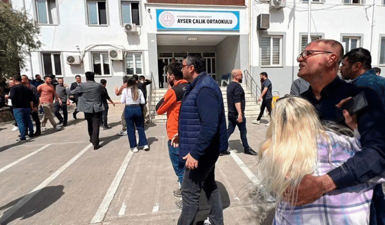 Kahramanmaraş'ta okulda silahlı saldırı 1 öğretmen 3 öğrenci hayatını kaybetti