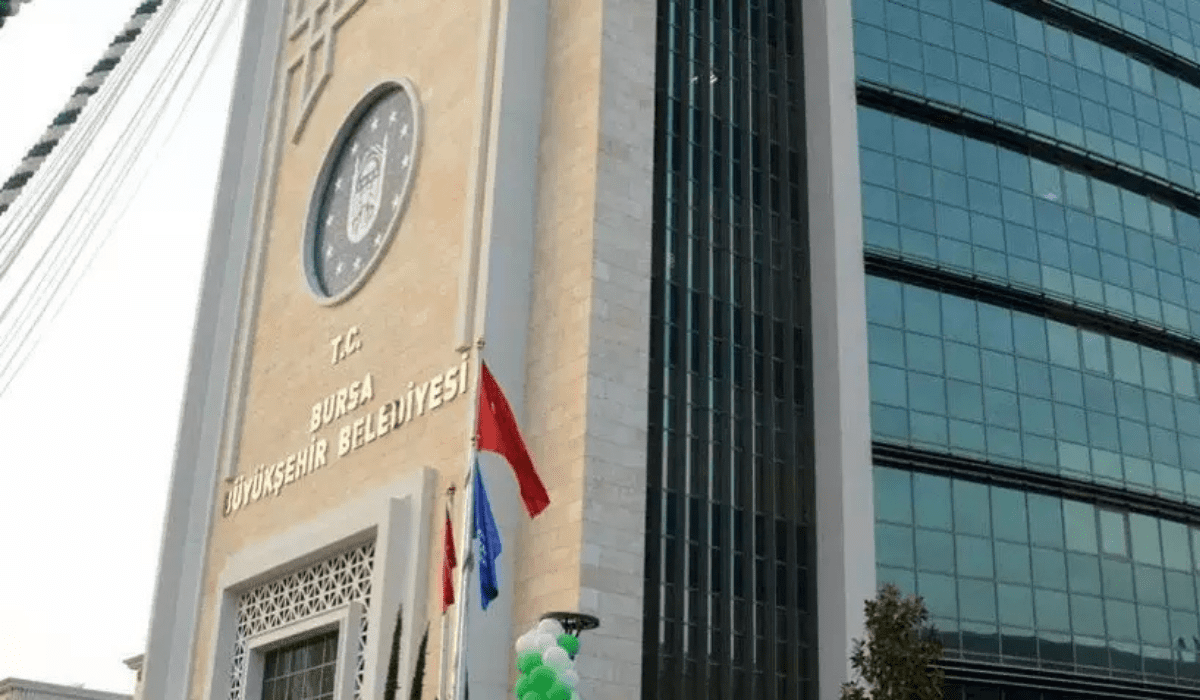 Mustafa Bozbey’in görevine geçici olarak vali yardımcısı atandı