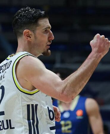 Nando de Colo'dan emeklilik kararı