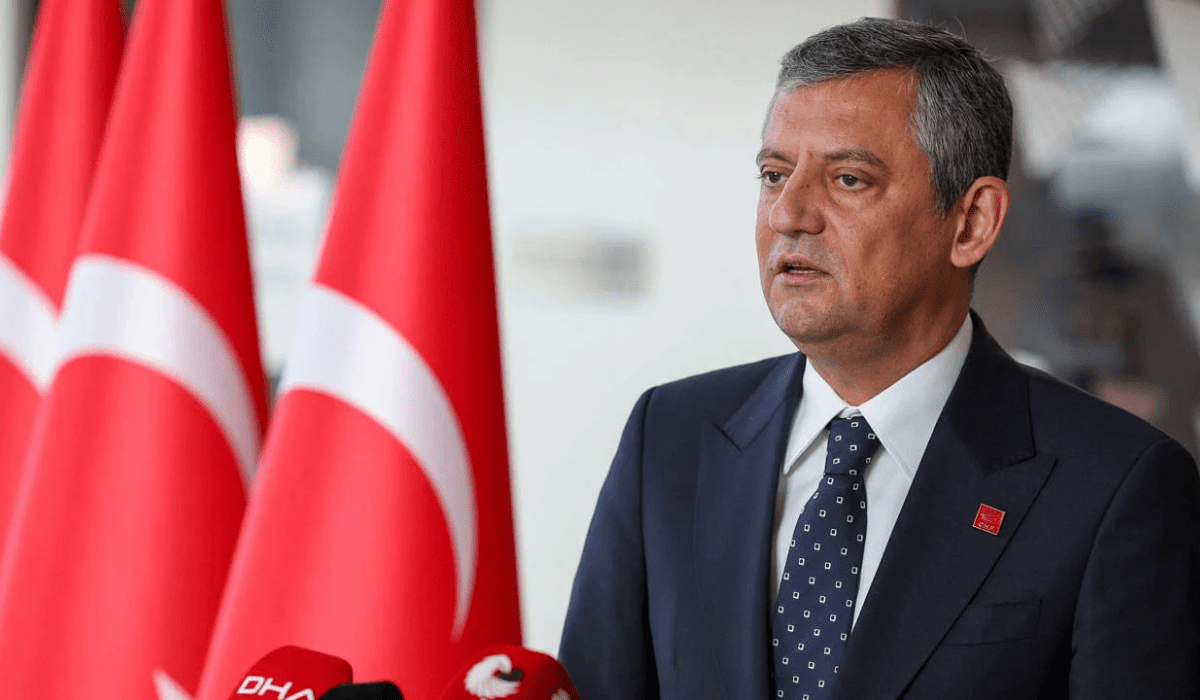 Özgür Özel'den, Saadet Partisi'ne 'ara seçim' ziyareti Mansur Yavaş hakkında açıklama yaptı