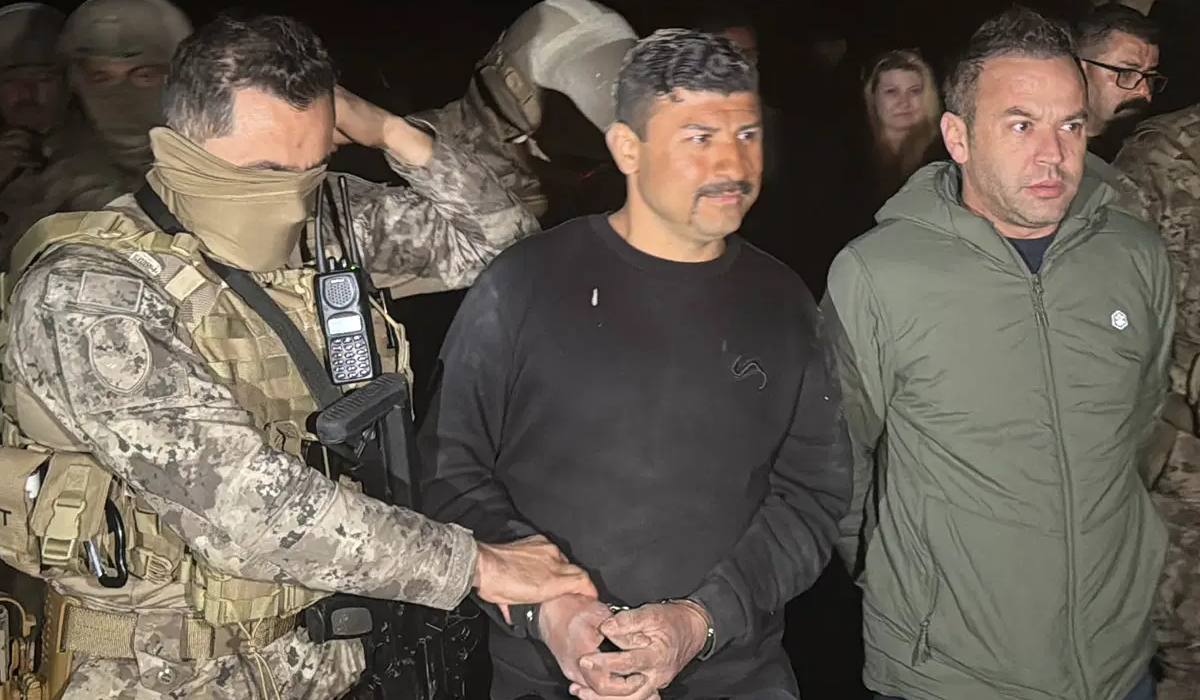 Polis ekibine silahlı saldırı 2 polis yaralı