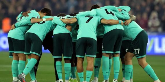 Premier Lig’de sezonun ilk küme düşeni açıklandı